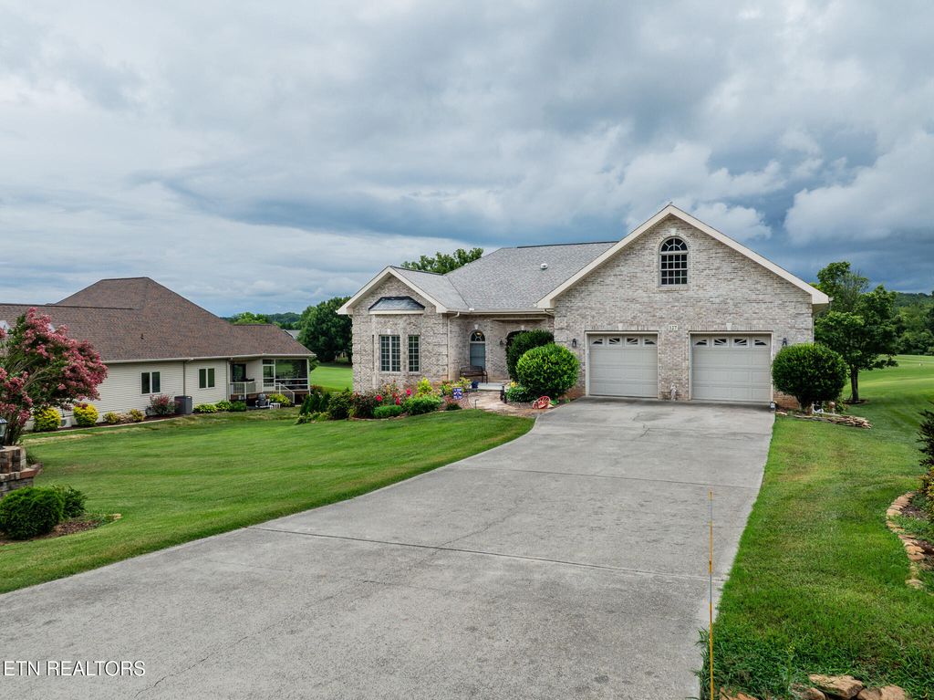 Photo of 127 Santee Way, Loudon, TN 37774 (MLS # 1348189)