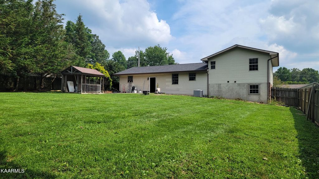Photo of 221 Rutherford Drive, New Tazewell, TN 37825 (MLS # 1237697)