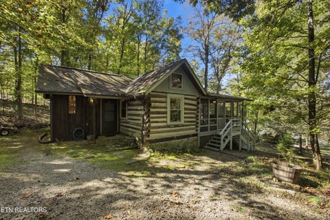Photo of 144 Piney Point Drive, Kingston, TN 37763 (MLS # 1359013)