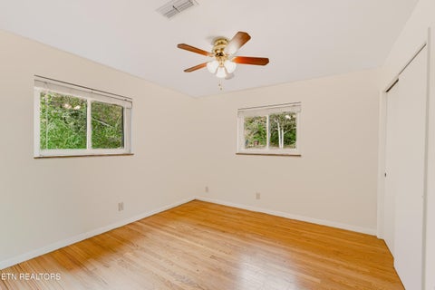 Tiny photo for 121 Nebraska Ave, Oak Ridge, TN 37830 (MLS # 1360382)