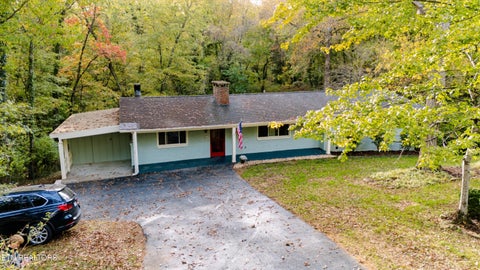 Photo of 121 Nebraska Ave, Oak Ridge, TN 37830 (MLS # 1360382)