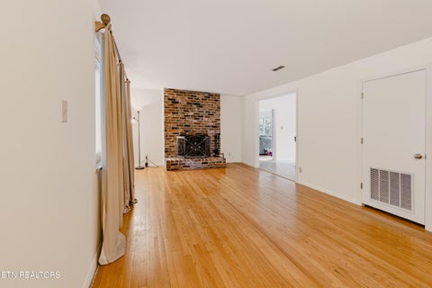 Tiny photo for 121 Nebraska Ave, Oak Ridge, TN 37830 (MLS # 1360382)