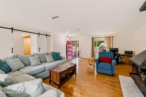 Tiny photo for 121 Nebraska Ave, Oak Ridge, TN 37830 (MLS # 1360382)