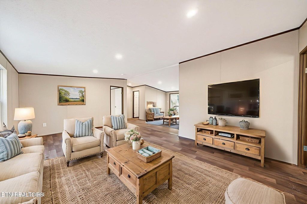 Photo of 391 Cherokee Rd, Crossville, TN 38572 (MLS # 1315450)