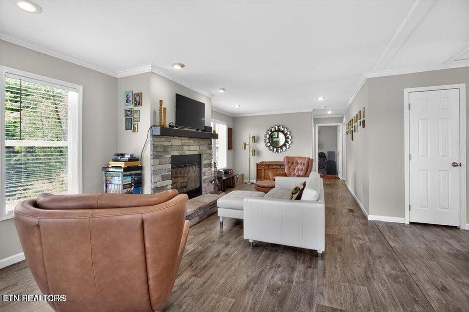 3796 Highway 25E S