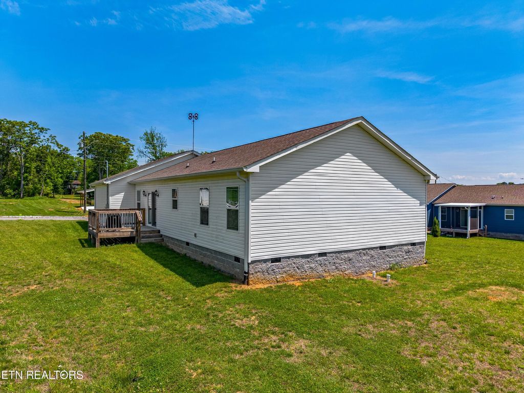 Photo of 323 Garden Lane, Dandridge, TN 37725 (MLS # 1299677)