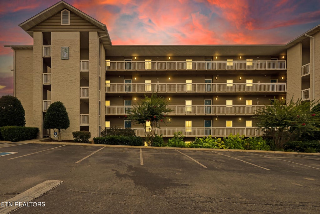 Photo of 205 Ogle Drive #UNIT 552, Pigeon Forge, TN 37863 (MLS # 1353899)
