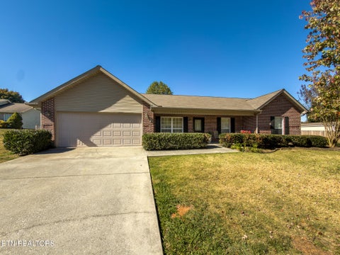 Photo of 2809 Mayfly Way, Maryville, TN 37803 (MLS # 1360234)