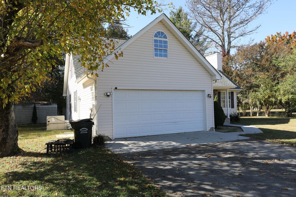 Photo of 510 Toomey Lane, Madisonville, TN 37354 (MLS # 1281947)