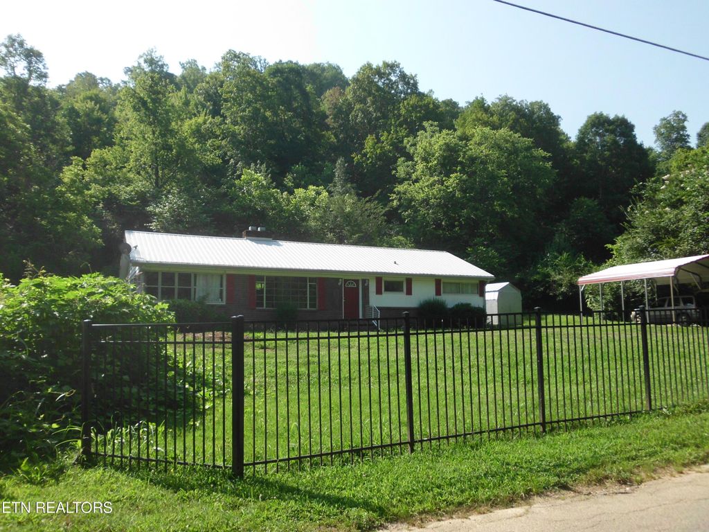 Photo of 115 Willowbrook Drive, Tellico Plains, TN 37385 (MLS # 1307518)