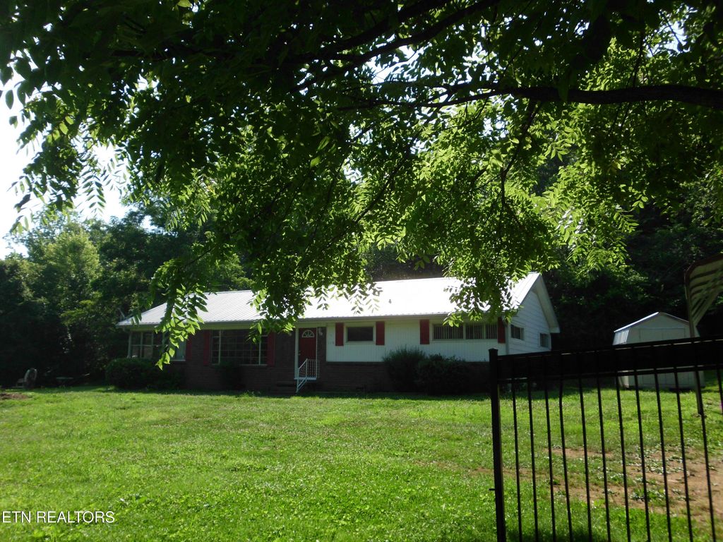 Photo of 115 Willowbrook Drive, Tellico Plains, TN 37385 (MLS # 1307518)