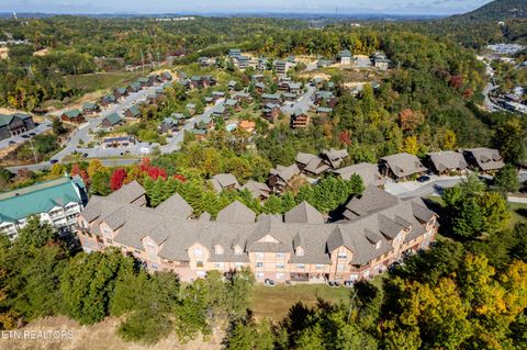 Tiny photo for 830 Golf View Blvd #UNIT 3106, Pigeon Forge, TN 37863 (MLS # 1298171)