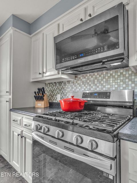 Tiny photo for 513 E 1st North St, Morristown, TN 37814 (MLS # 1337279)