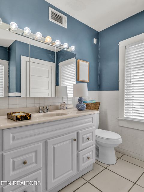 Tiny photo for 513 E 1st North St, Morristown, TN 37814 (MLS # 1337279)