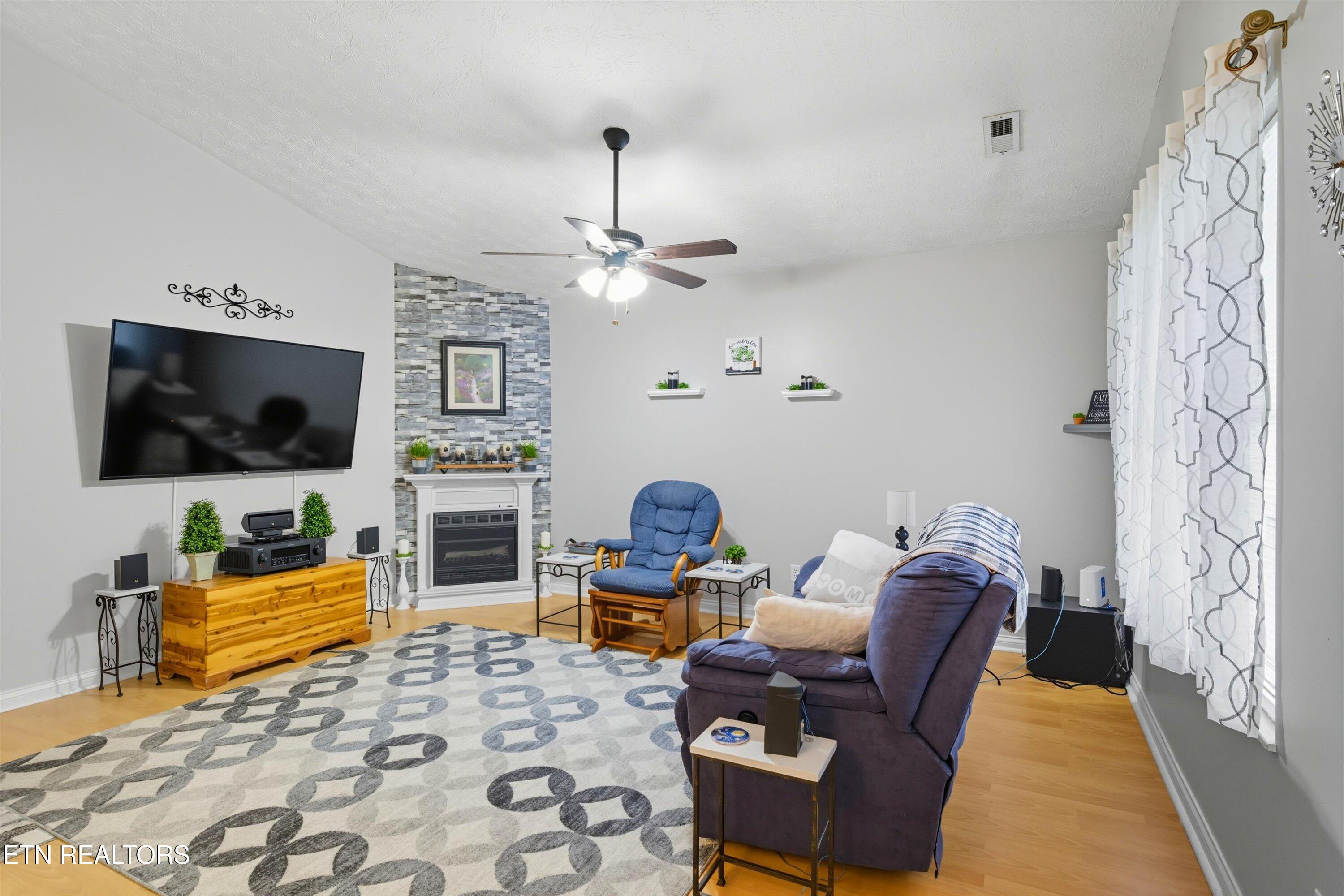 131 Emerald Court Place