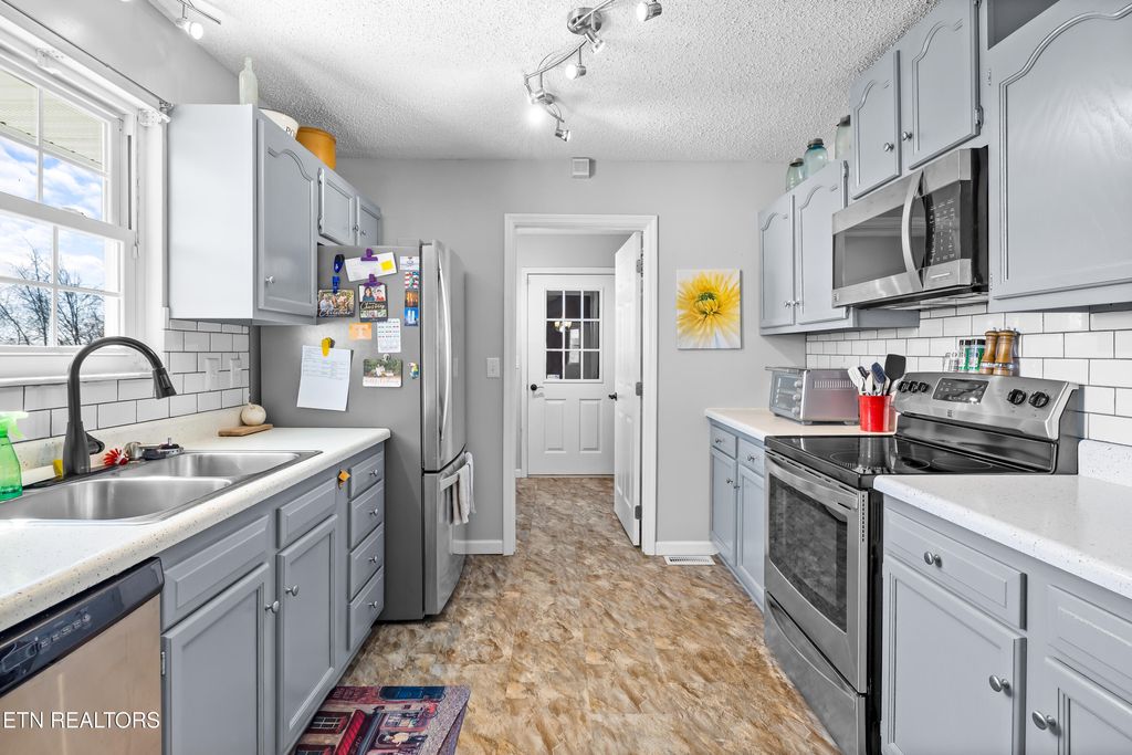 Photo of 129 Clinch View Drive, Corryton, TN 37721 (MLS # 1330959)