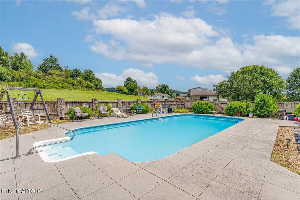 Photo of 1540 Kidwell Ridge Rd, Morristown, TN 37814 (MLS # 1313276)