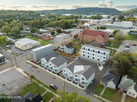 Tiny photo for 105 E Oldham #103, Knoxville, TN 37917 (MLS # 1318618)