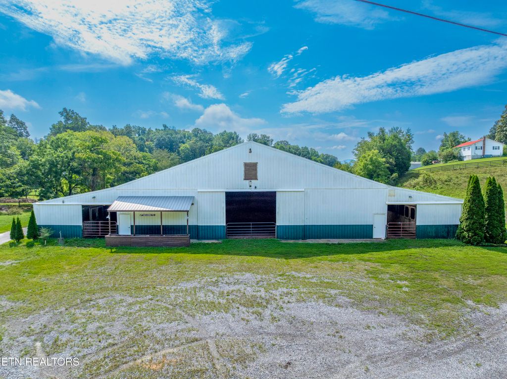 Photo of 500 Miller Rd, Clinton, TN 37716 (MLS # 1309509)