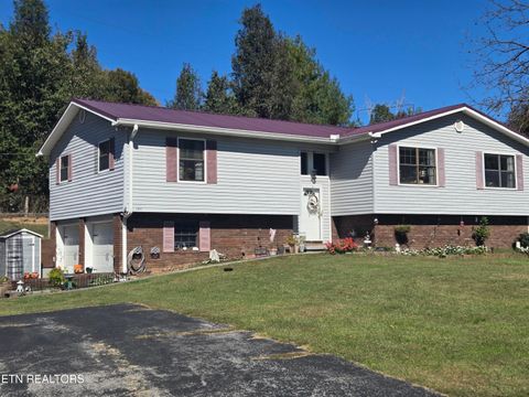 Photo of 148 Batley Loop Rd, Clinton, TN 37716 (MLS # 1318828)