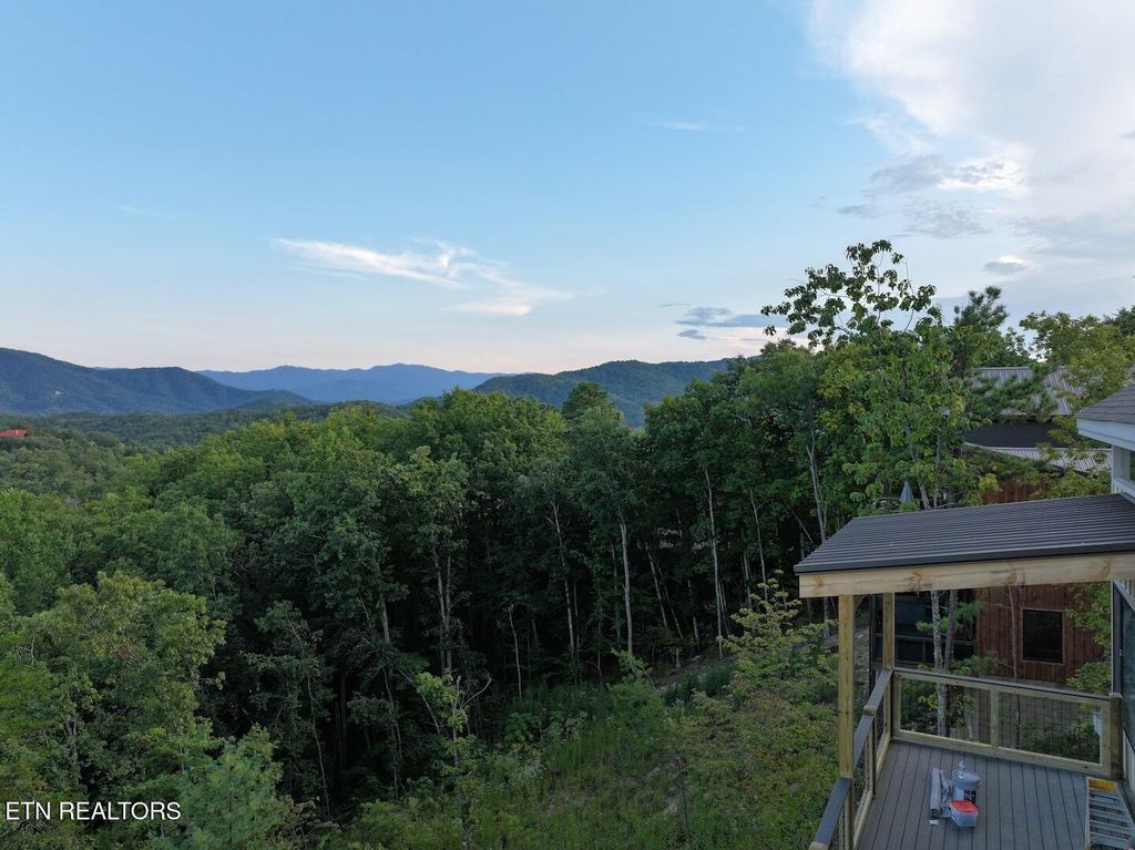 Photo of 4420 Stackstone Rd, Sevierville, TN 37862 (MLS # 1317335)