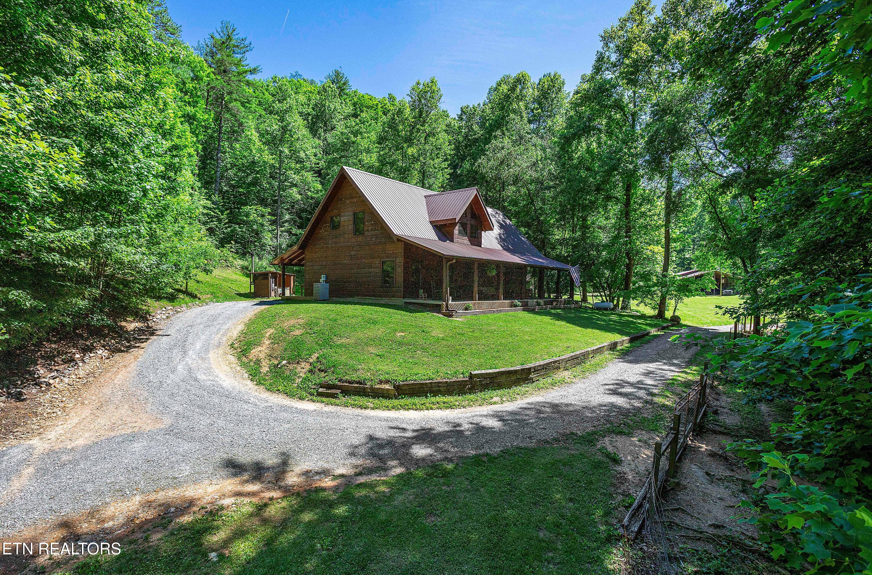 1151 Chestnut Valley Rd