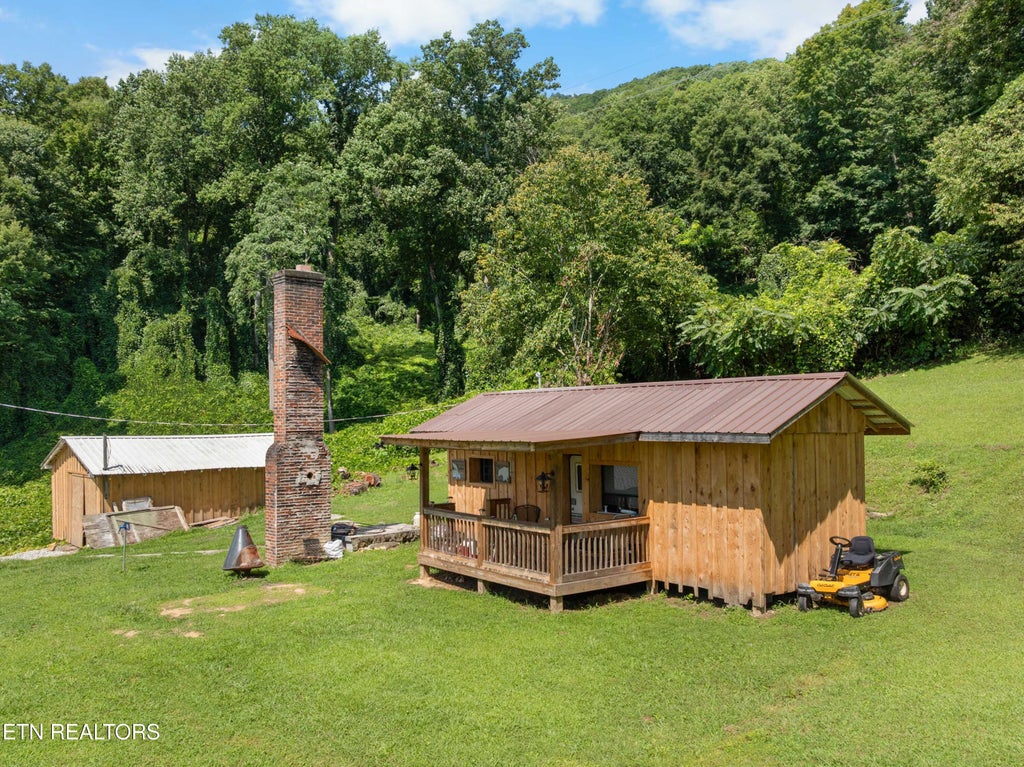 Photo of 121 Sunshine Circle, LaFollette, TN 37766 (MLS # 1351617)