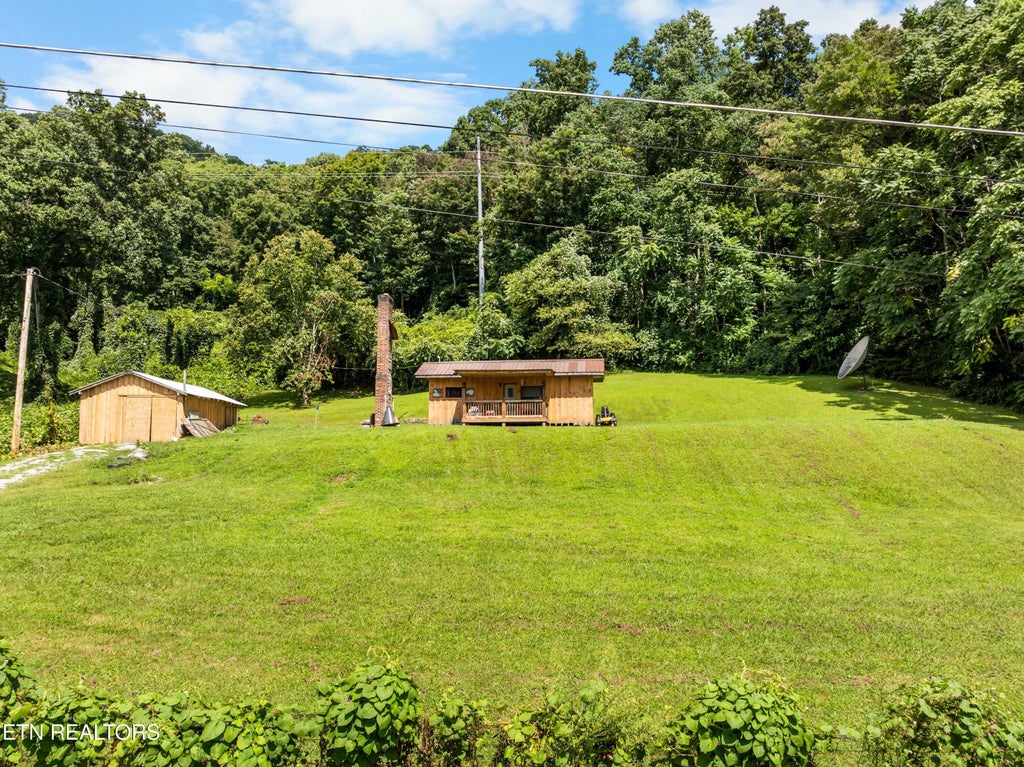 Photo of 121 Sunshine Circle, LaFollette, TN 37766 (MLS # 1351617)