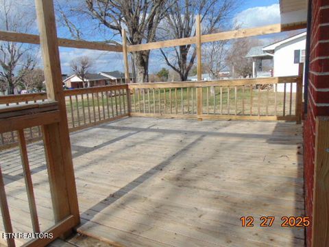 Tiny photo for 1051 Meek St, Madisonville, TN 37354 (MLS # 1324934)