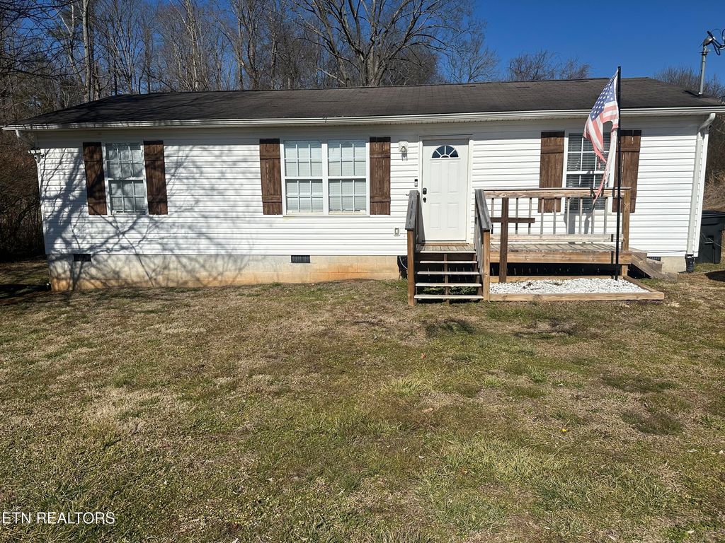 Photo of 141 Edgewood Drive, Sweetwater, TN 37874 (MLS # 1329467)
