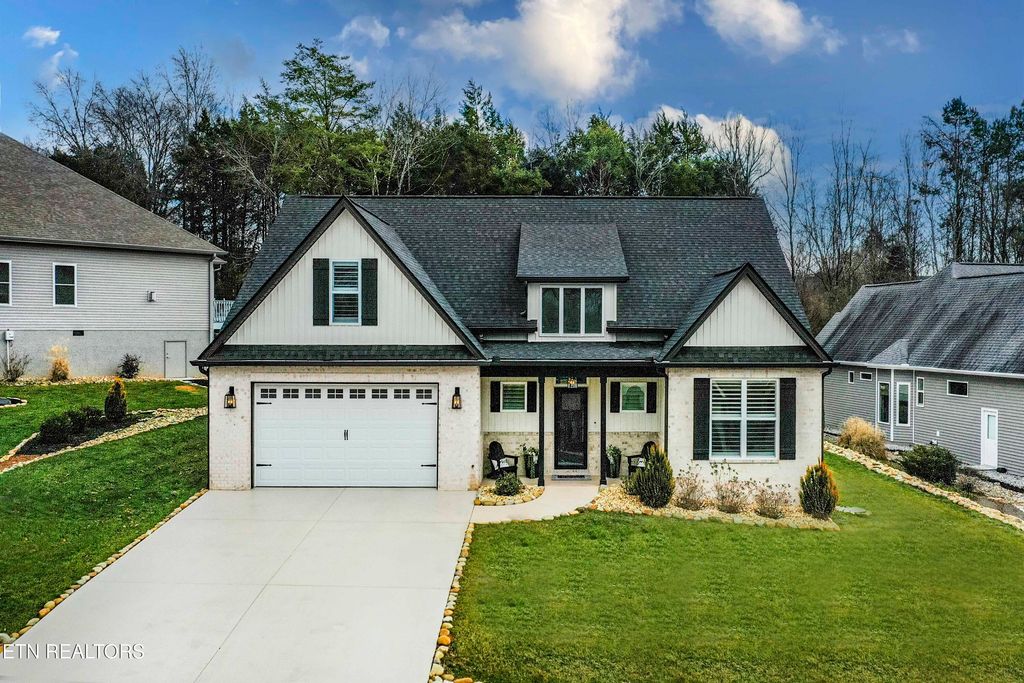 Photo of 178 Saloli Way, Loudon, TN 37774 (MLS # 1328968)
