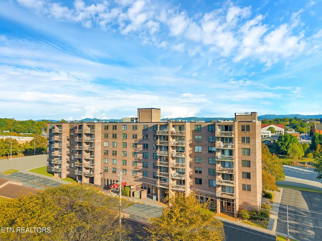 Photo of 106 Regal Tower, Maryville, TN 37804 (MLS # 1318593)