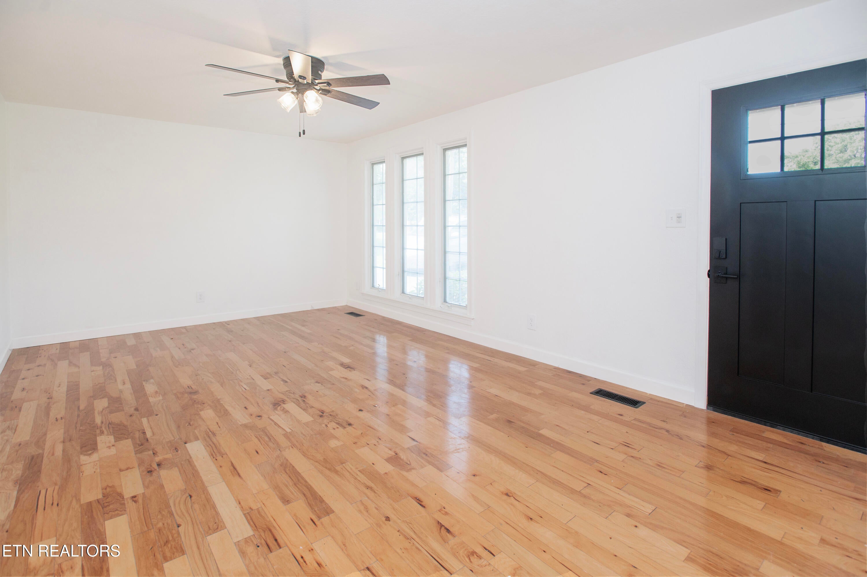 3200 Cross Valley Rd