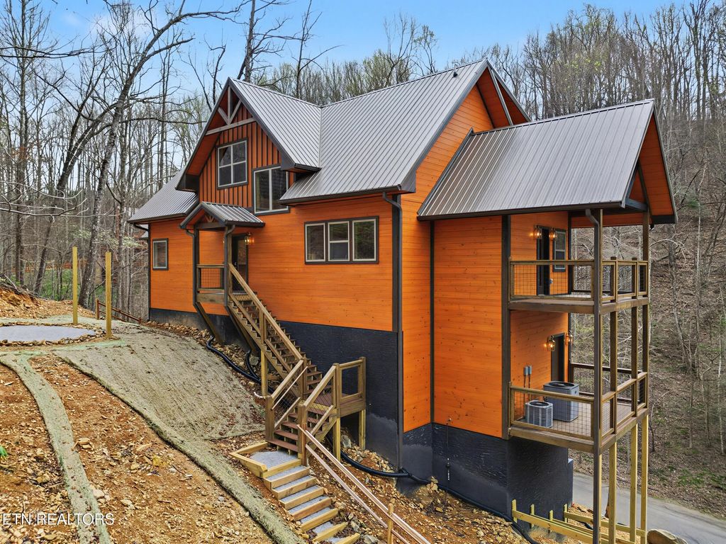 Photo of 5165 Riversong Way, Sevierville, TN 37876 (MLS # 1336536)