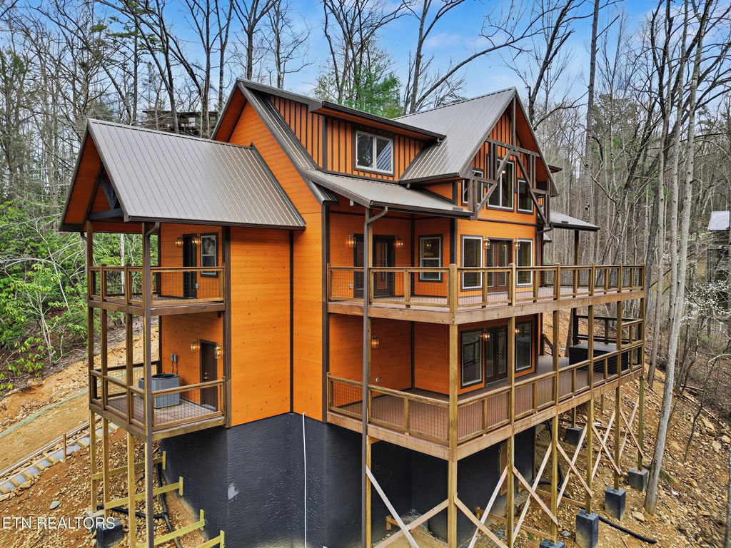 Photo of 5165 Riversong Way, Sevierville, TN 37876 (MLS # 1336536)