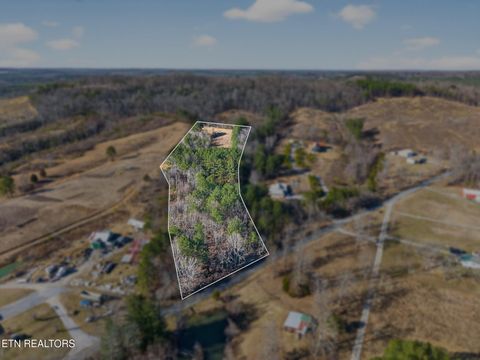 Photo of 629 Lowe Rd, Crossville, TN 38572 (MLS # 1329473)