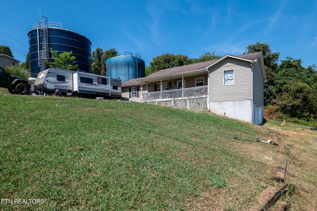 Photo of 885 N Ridgecrest Rd, Luttrell, TN 37779 (MLS # 1355176)