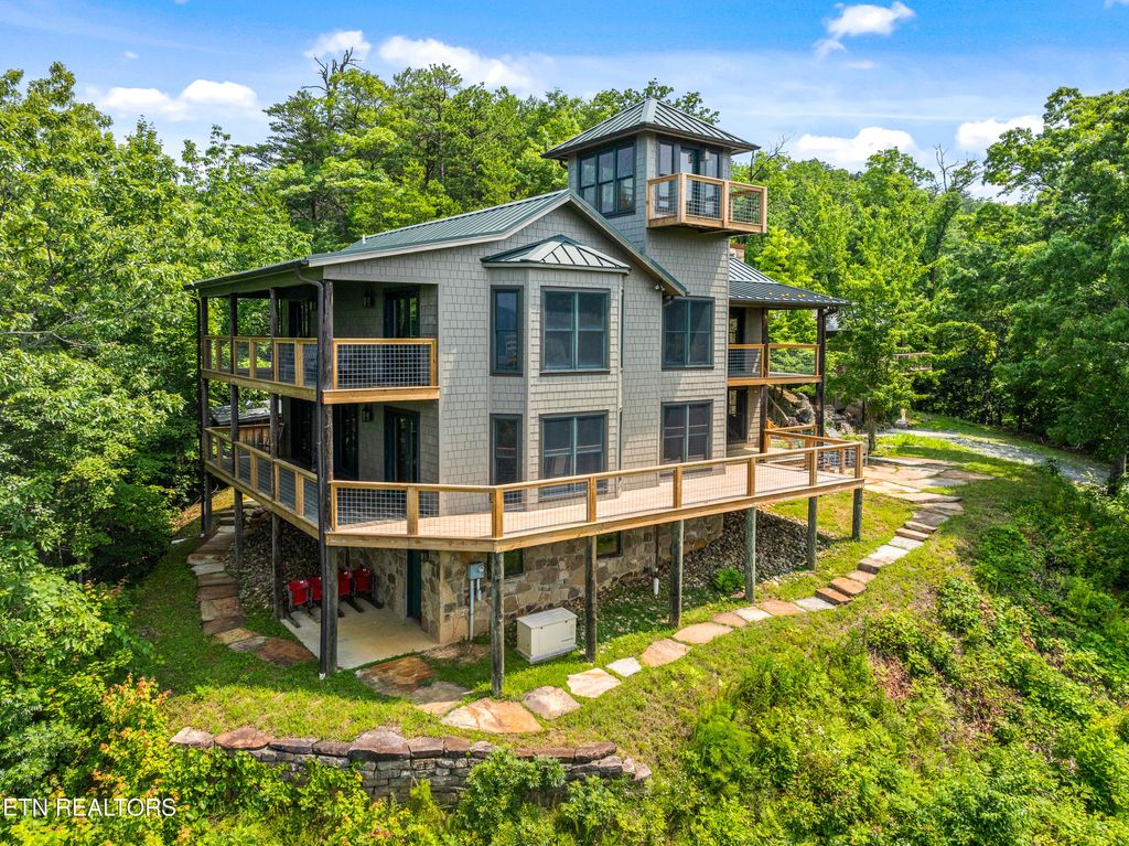 Photo of 1265 Lookout Tr, Townsend, TN 37882 (MLS # 1317479)
