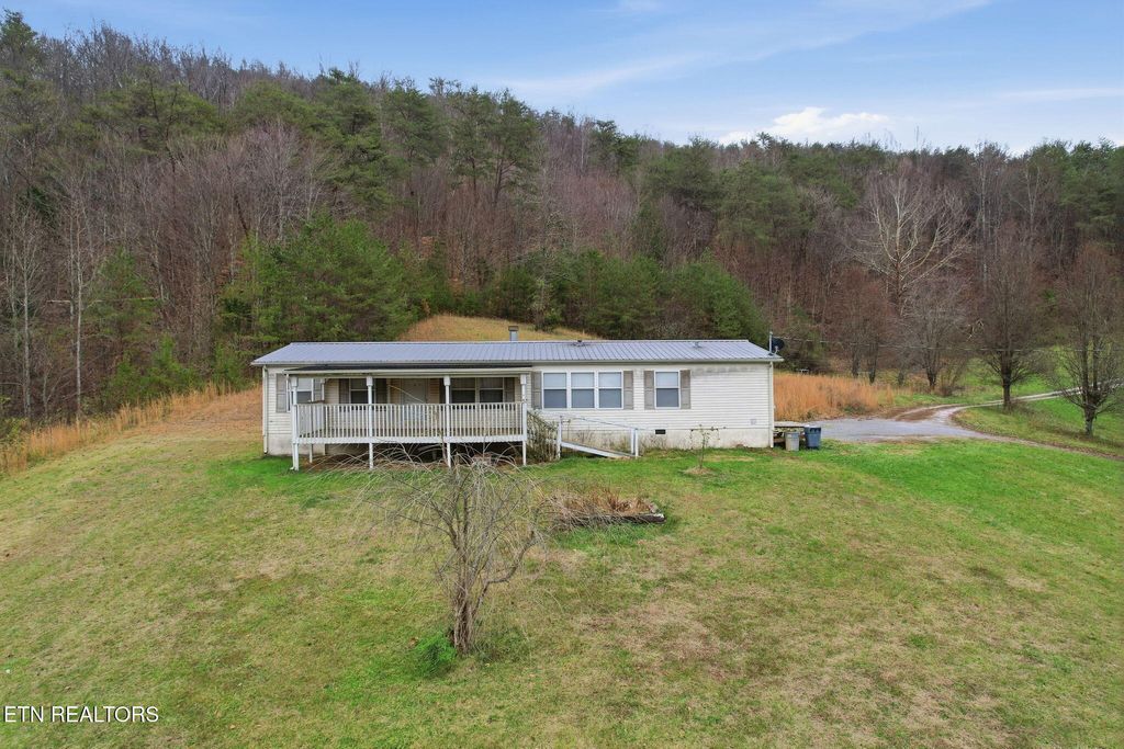 Photo of 357 Muncey Hollow Lane, Washburn, TN 37888 (MLS # 1323646)