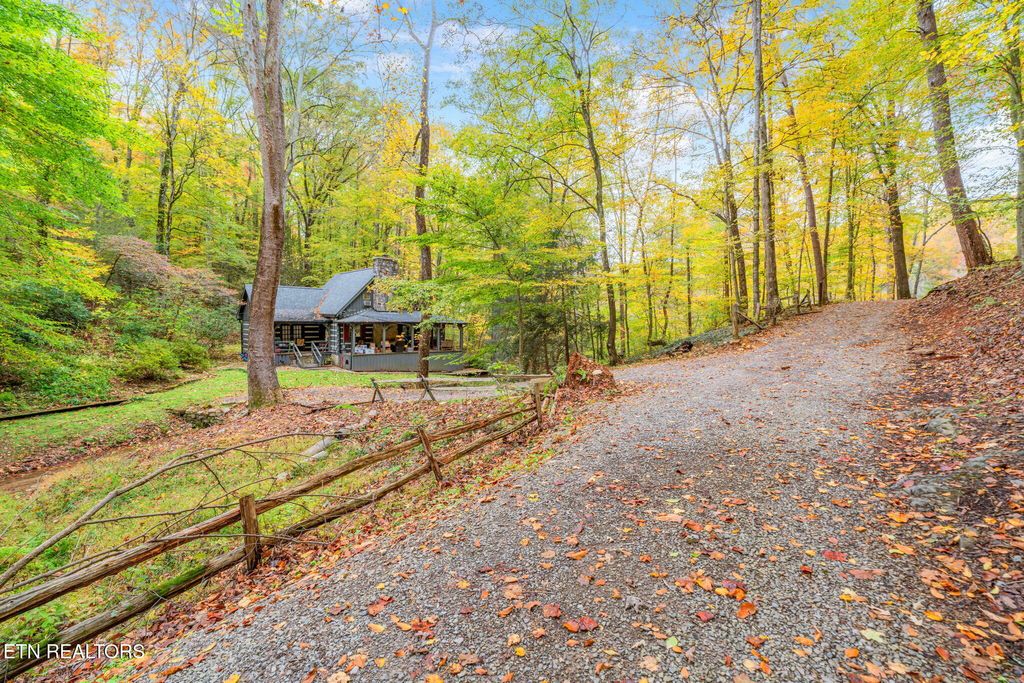 Photo of 205 Tobby Hollow Lane, Knoxville, TN 37931 (MLS # 1328691)