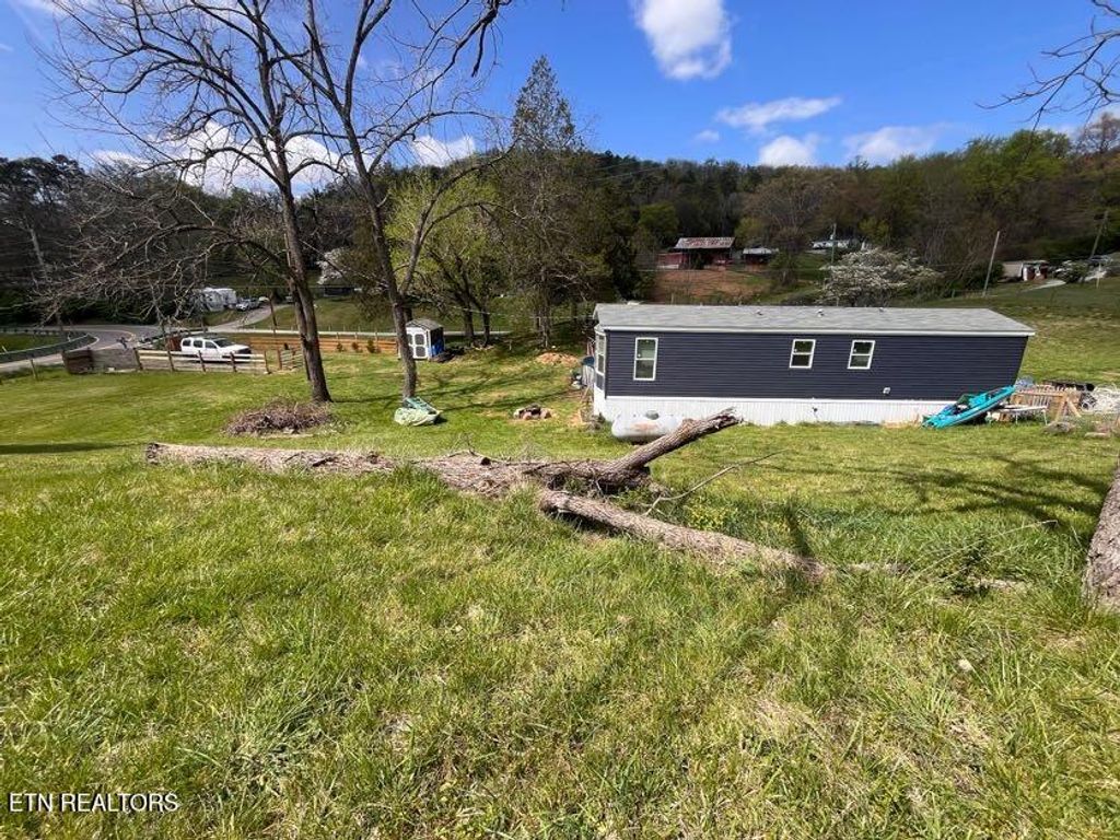 Photo of 7603 Thorn Grove Pike, Knoxville, TN 37914 (MLS # 1334983)