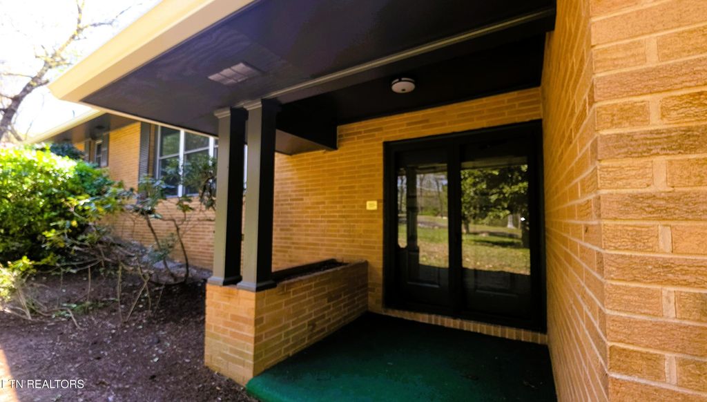 Photo of 108 County Road 585, Englewood, TN 37329 (MLS # 1336629)