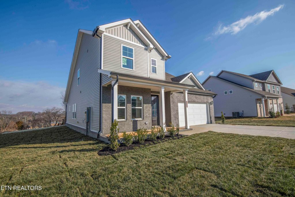 Photo of 245 Sugar Maple Trail (Lot 103), Lenoir City, TN 37771 (MLS # 1330829)