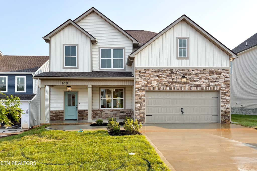 Photo of 8915 Queensdale Lane, Knoxville, TN 37924 (MLS # 1349912)