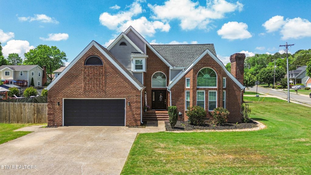 Photo of 215 NW Hunters Run Circle, Cleveland, TN 37312 (MLS # 1339453)