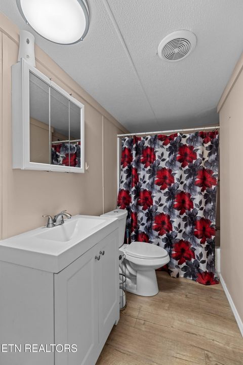 Tiny photo for 242 Cowan Lane, LaFollette, TN 37766 (MLS # 1334562)