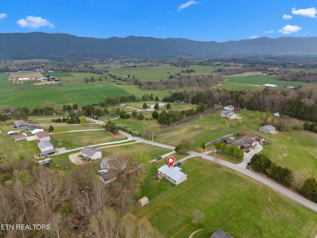 Photo of 242 Cowan Lane, LaFollette, TN 37766 (MLS # 1334562)