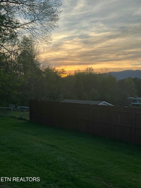 Tiny photo for 242 Cowan Lane, LaFollette, TN 37766 (MLS # 1334562)