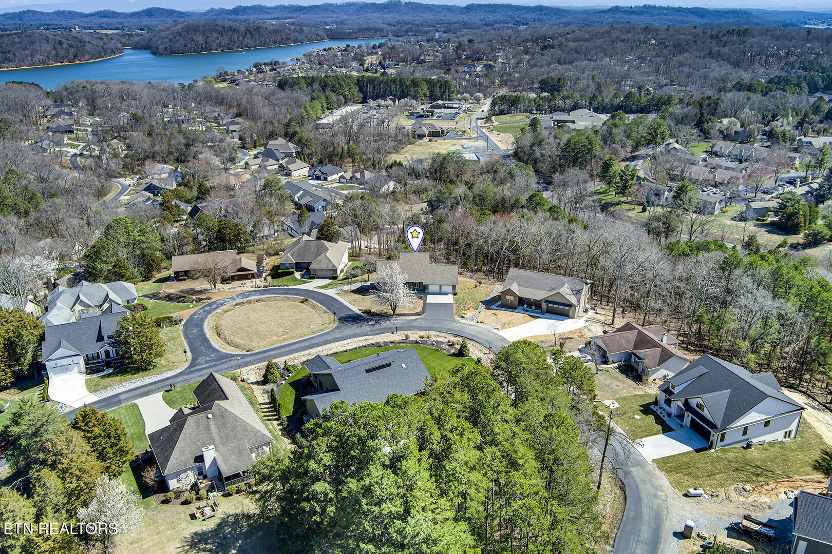Loudon, Tennessee 37774, United States, 3 Bedrooms Bedrooms, ,3 BathroomsBathrooms,Residential,Active,90121