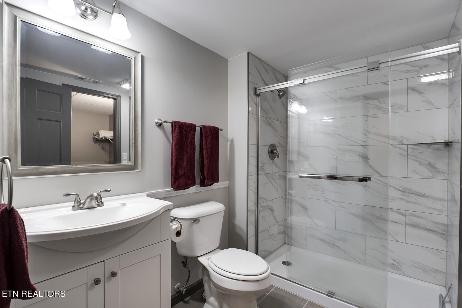 Loudon, Tennessee 37774, United States, 3 Bedrooms Bedrooms, ,3 BathroomsBathrooms,Residential,Active,90121